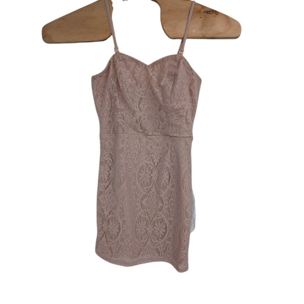 Dress the Population NWT Women's Medium Pink Leanne Lace Mini Dress